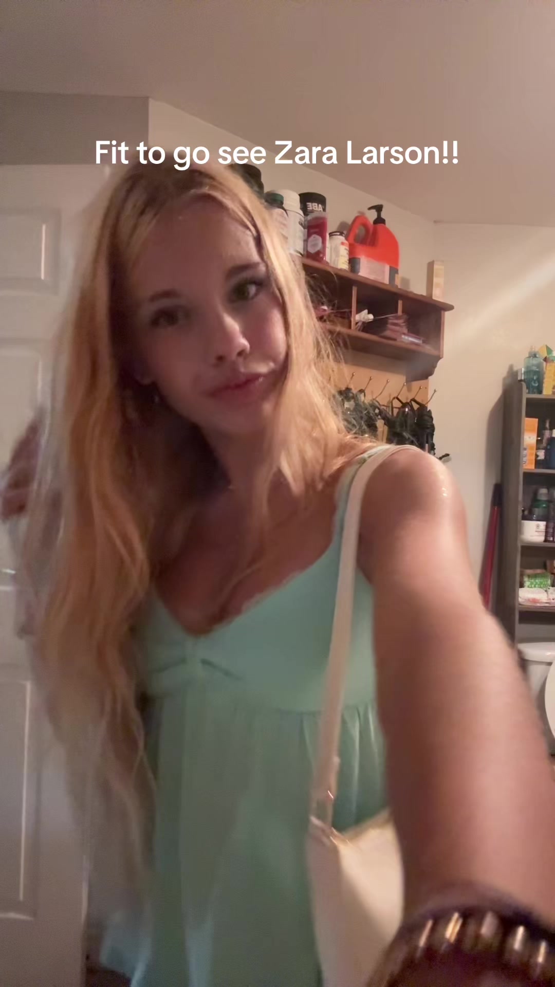 @🐚 🎀  elyza young 🎀  🐚
