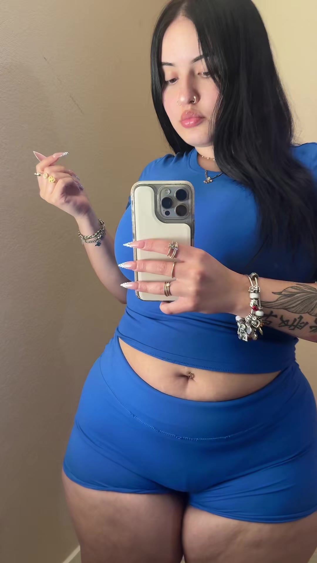 @CurveGirls