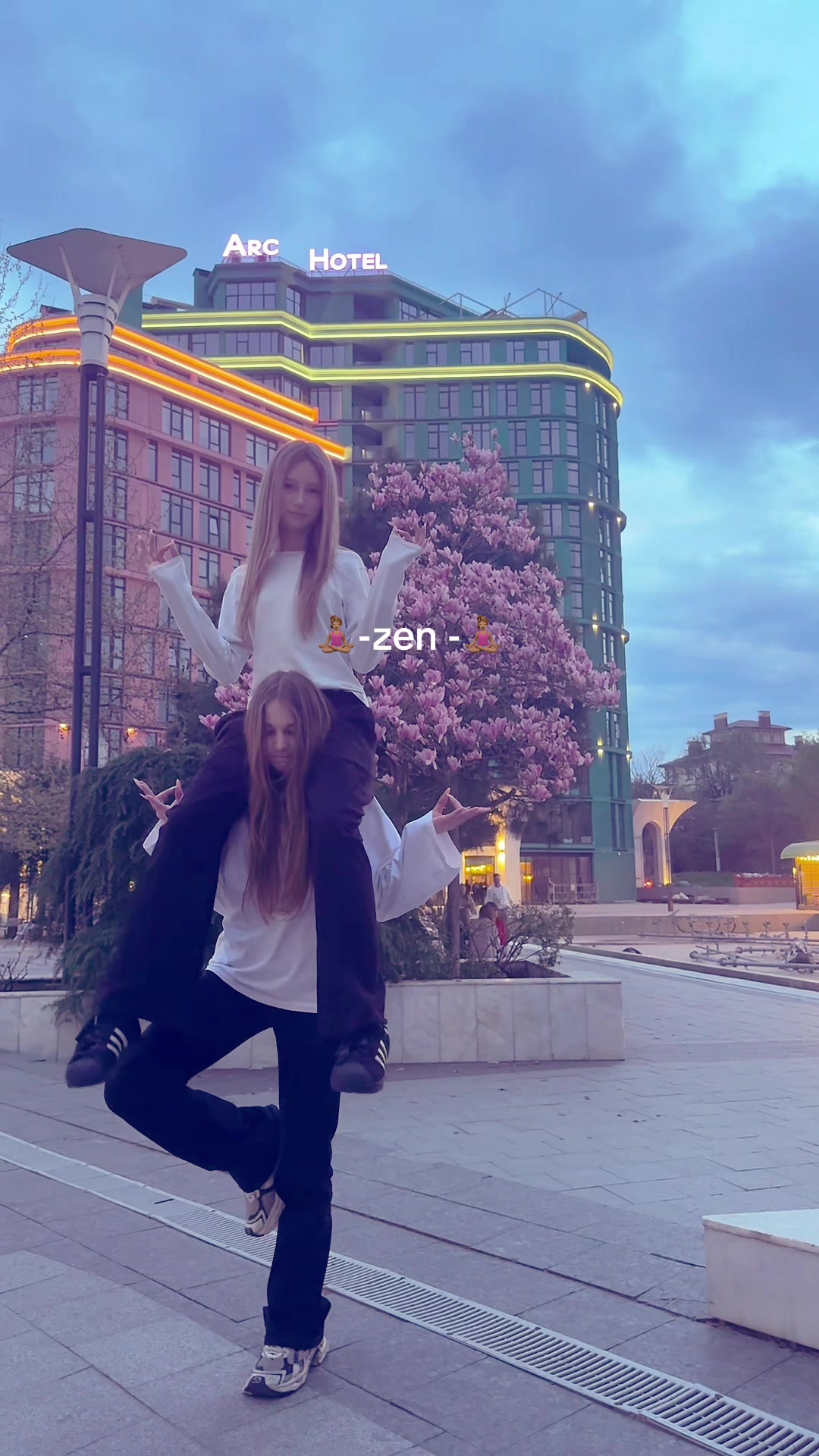 @софа липвикс