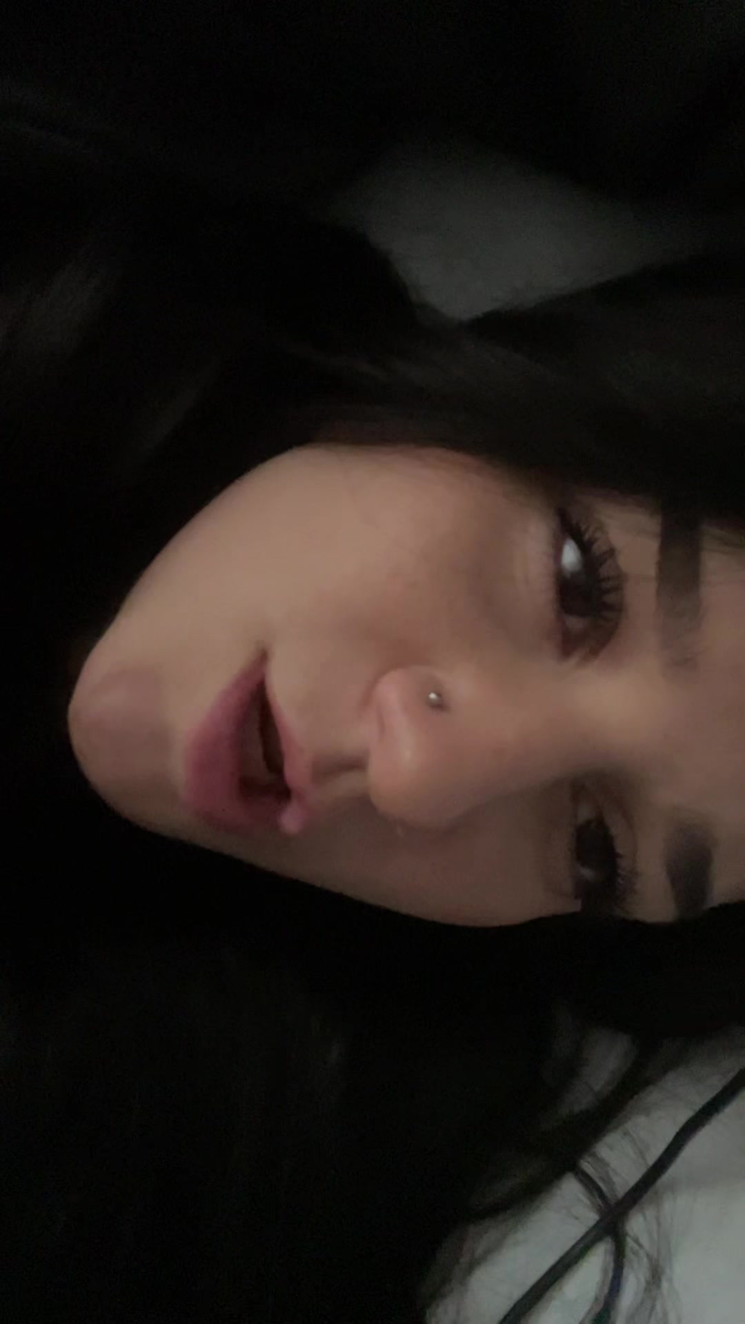 @брюнетка