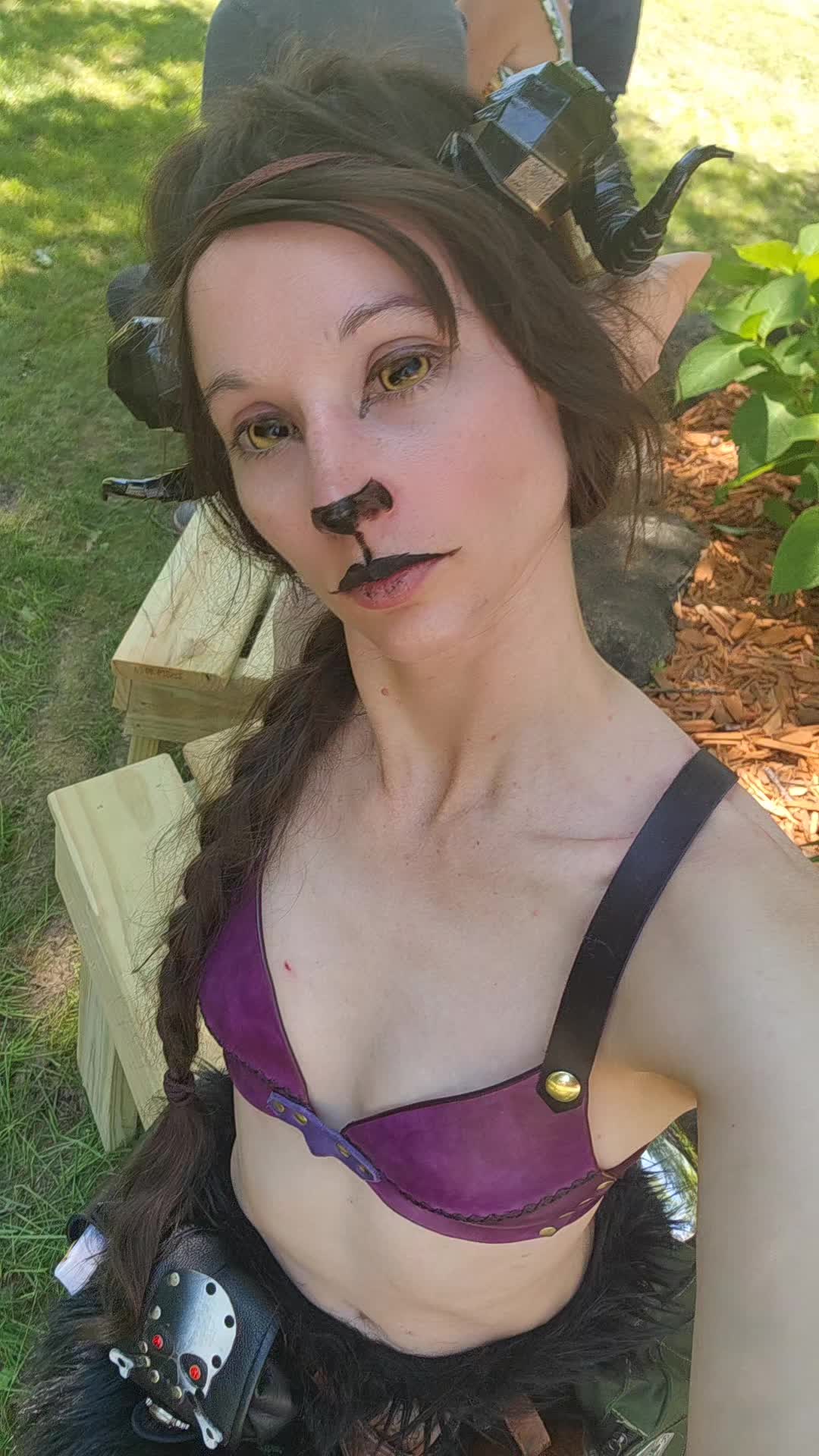 @DatCosplayDoe