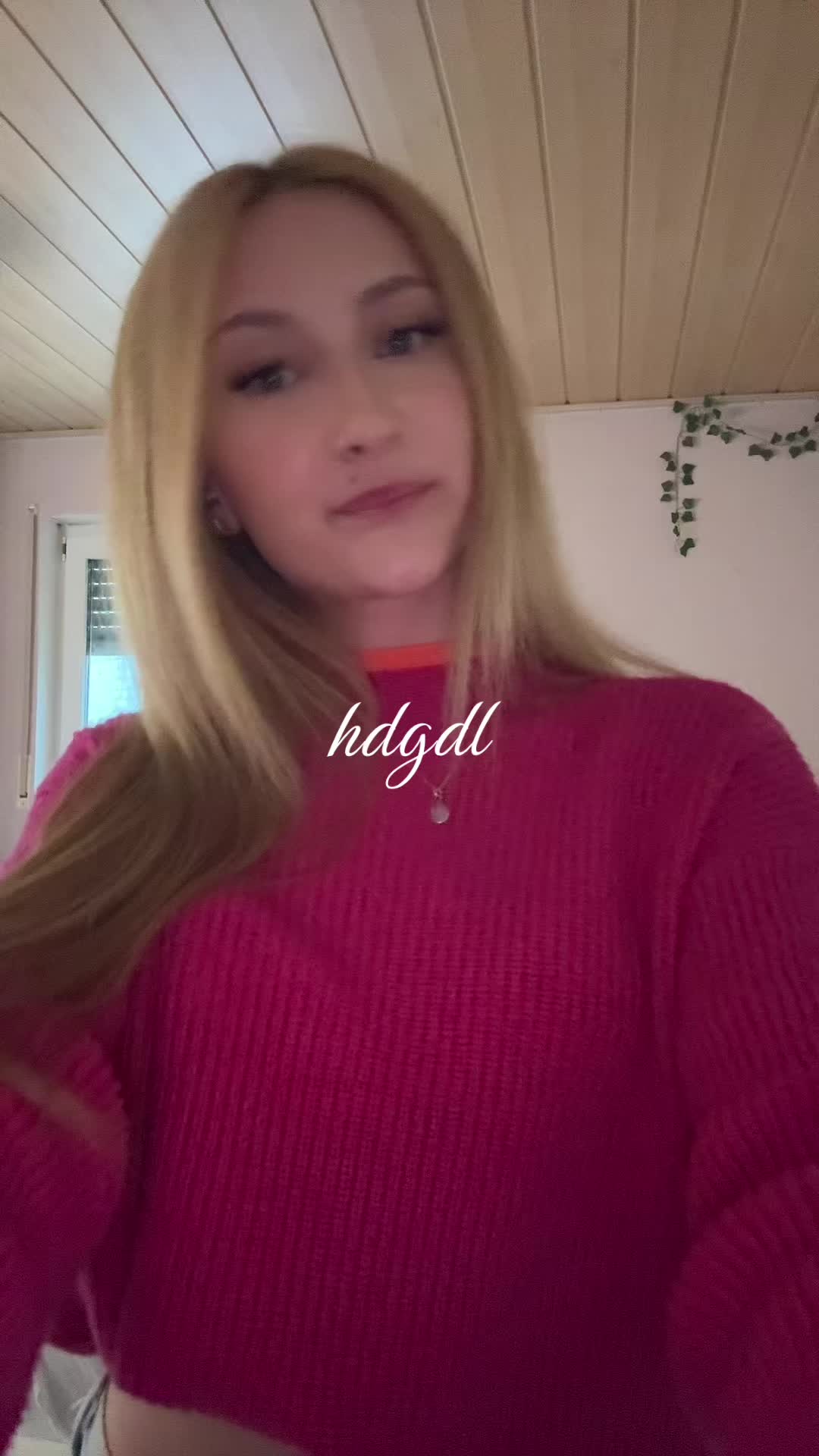 @𝐬𝐚𝐫𝐚𝐡