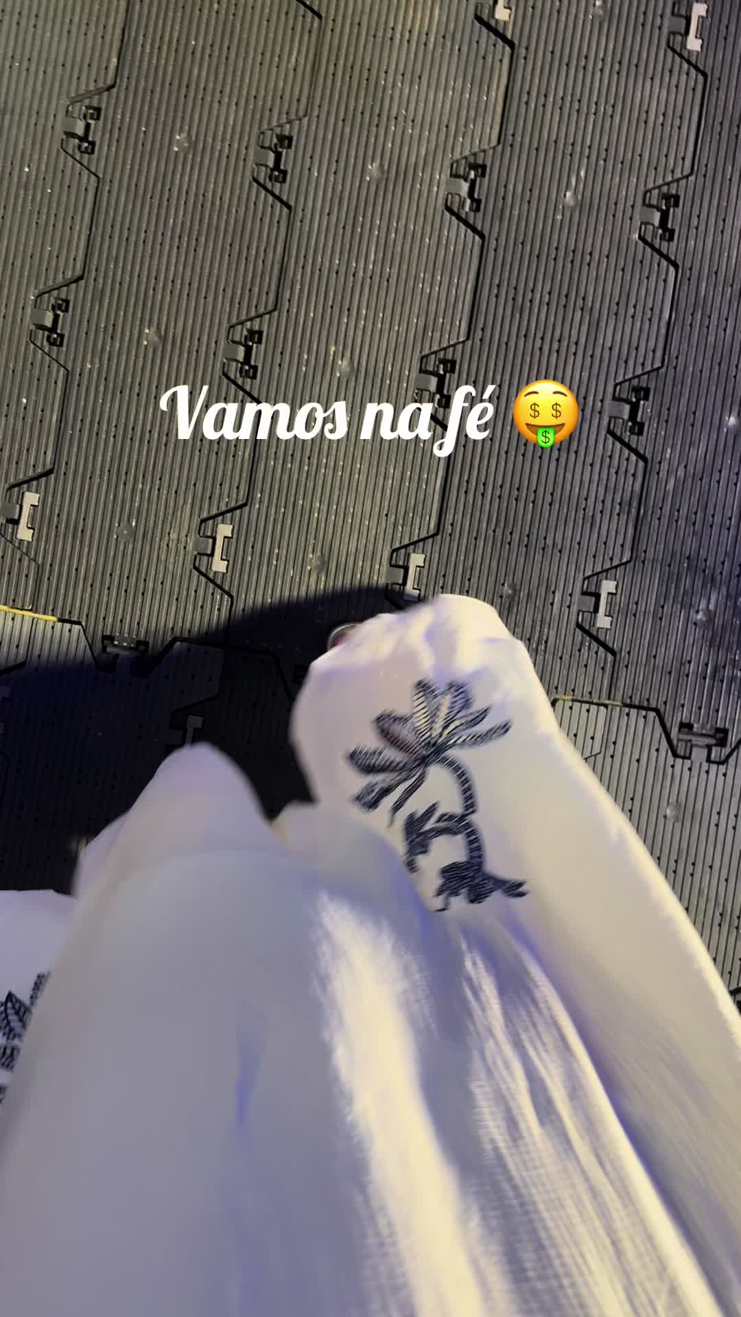 @glaucyaraujo