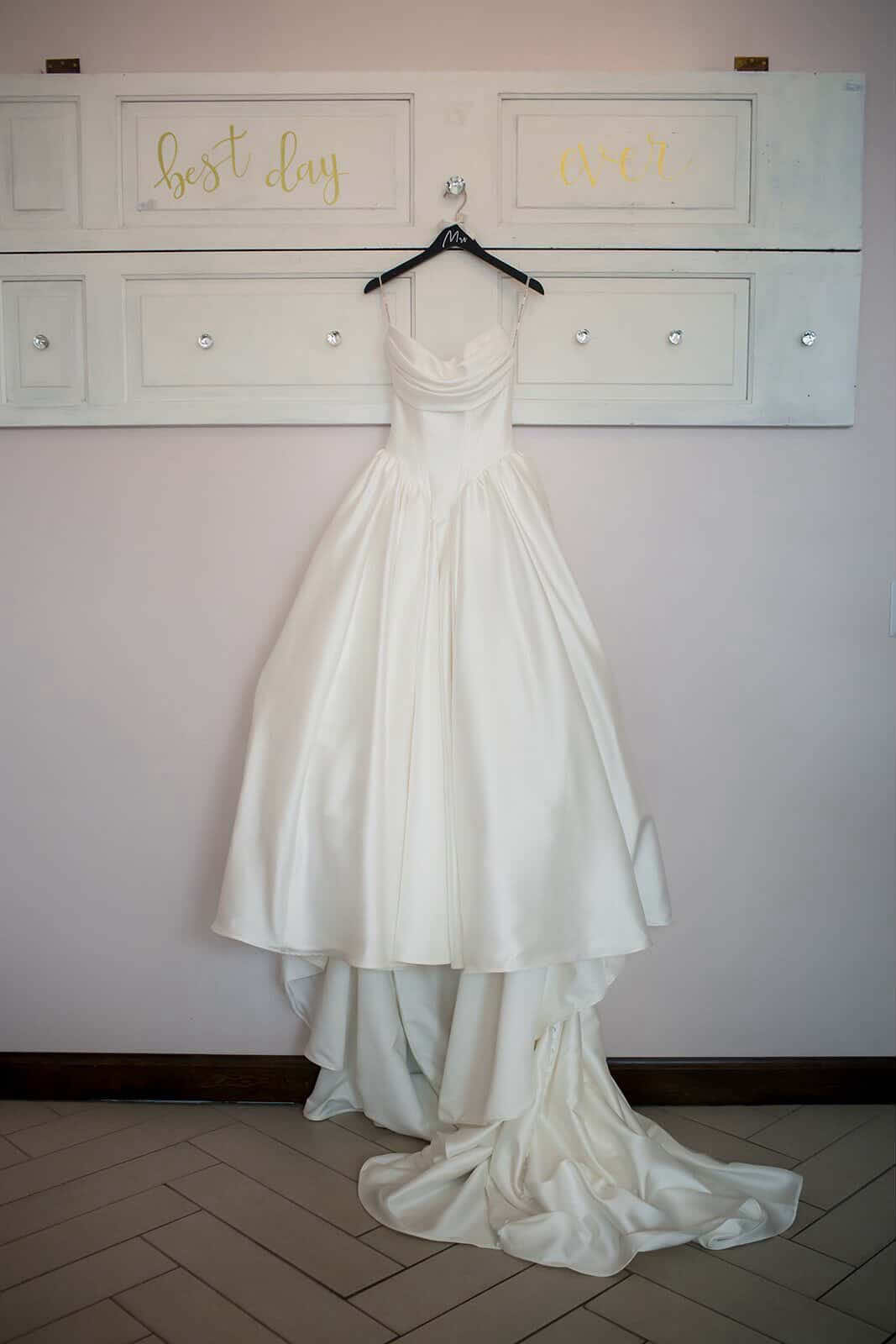 @Simply Yours Bridal