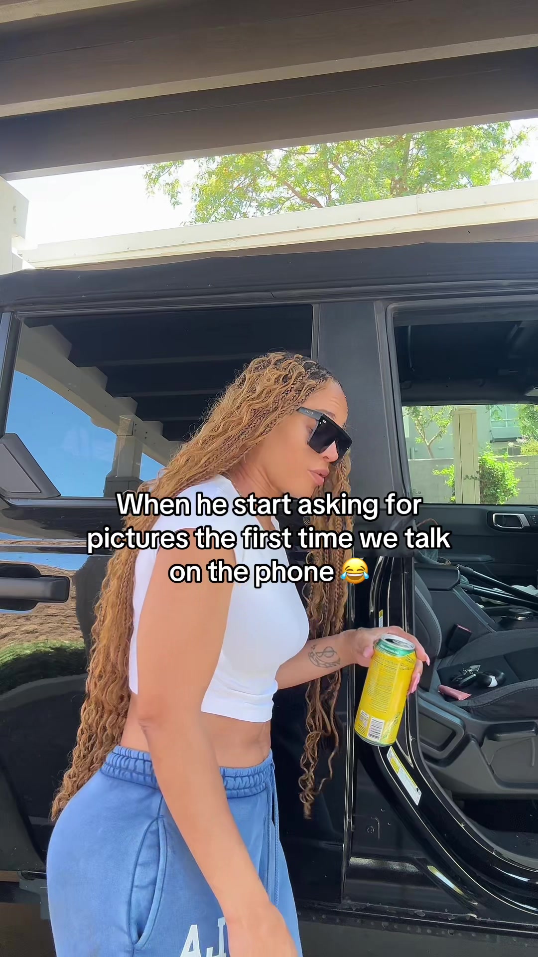 @Holly B | Lifestyle + Laughs