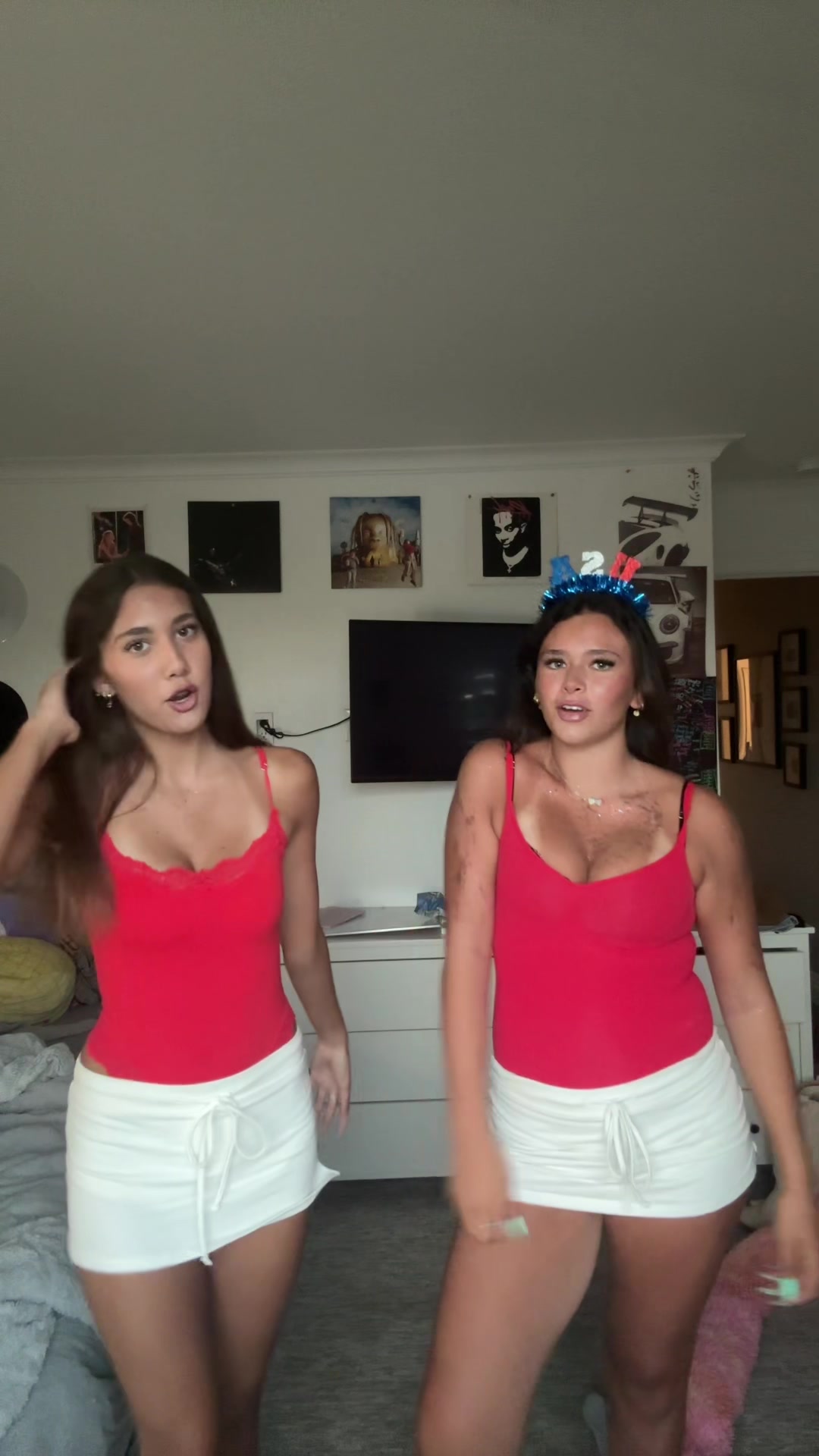 @chlo