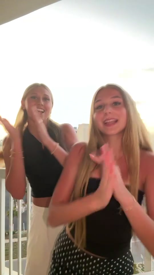 @Ella