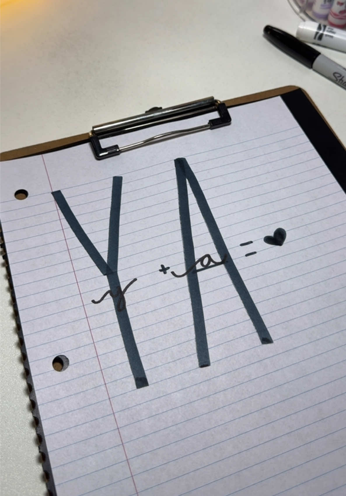 @Ariwritingasmr
