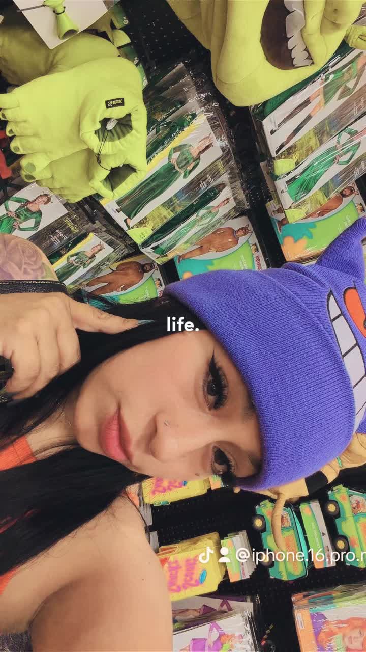 @Yova Alvarado