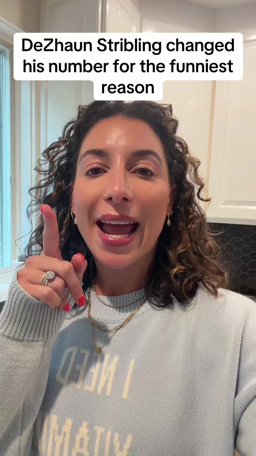@adriannaiafolla