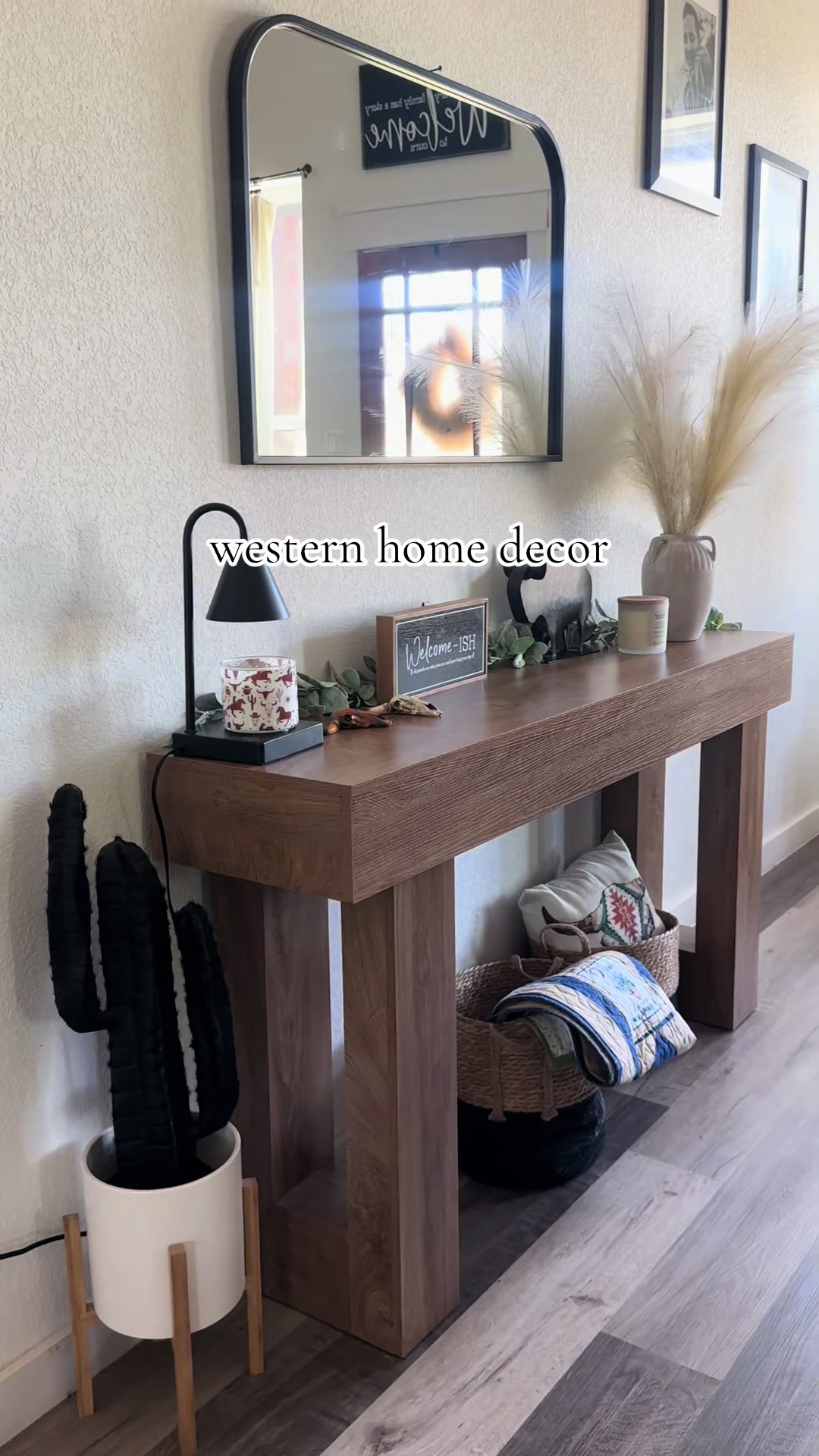 @Christina | Home & Herd ๐ก๐ต๐ฎ