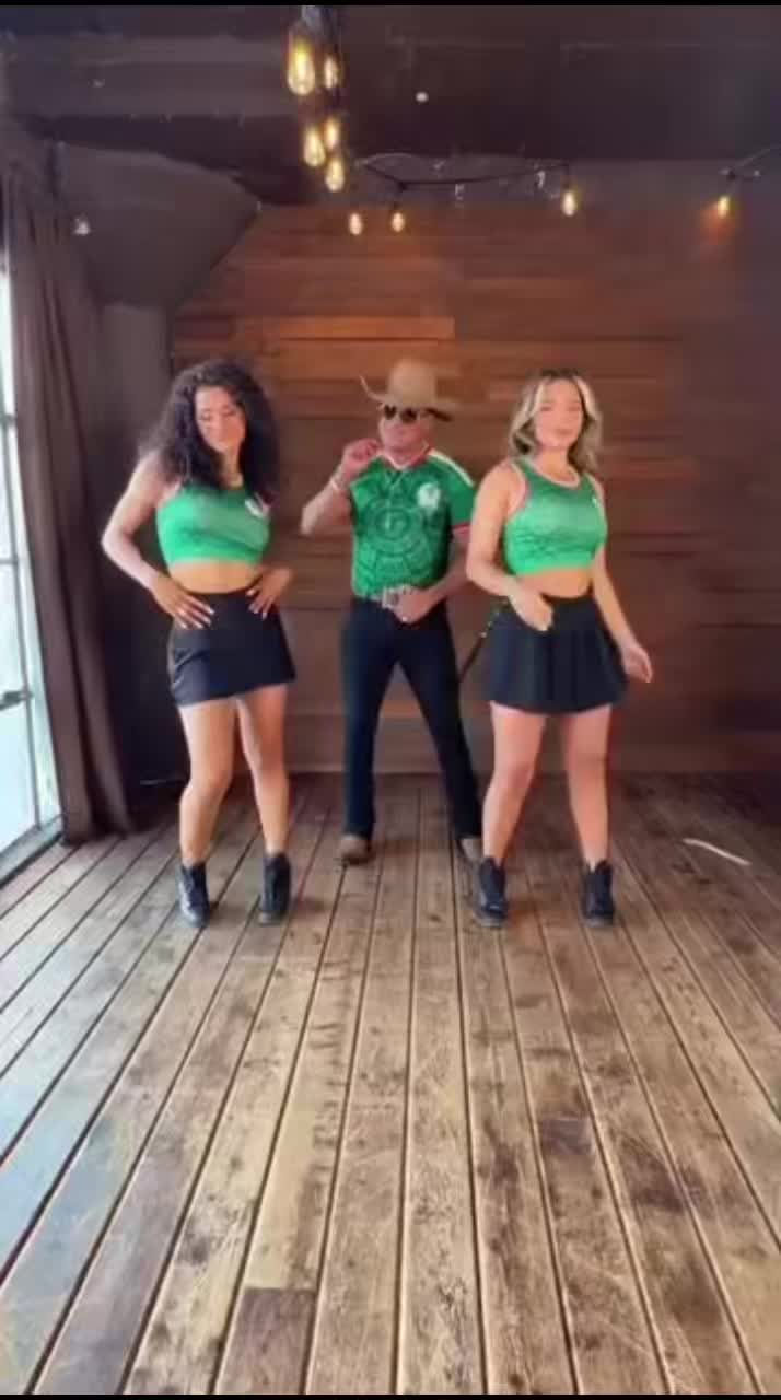 @Alma Bustamante