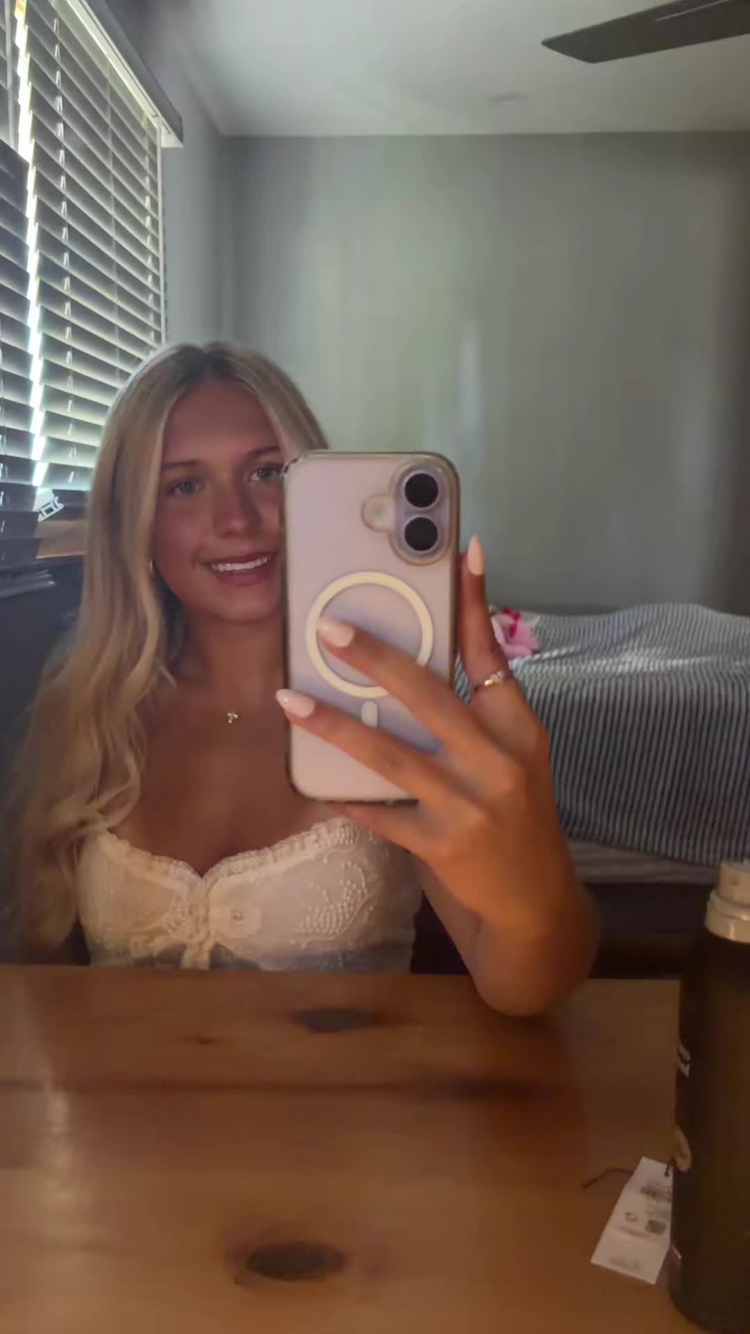@caroline