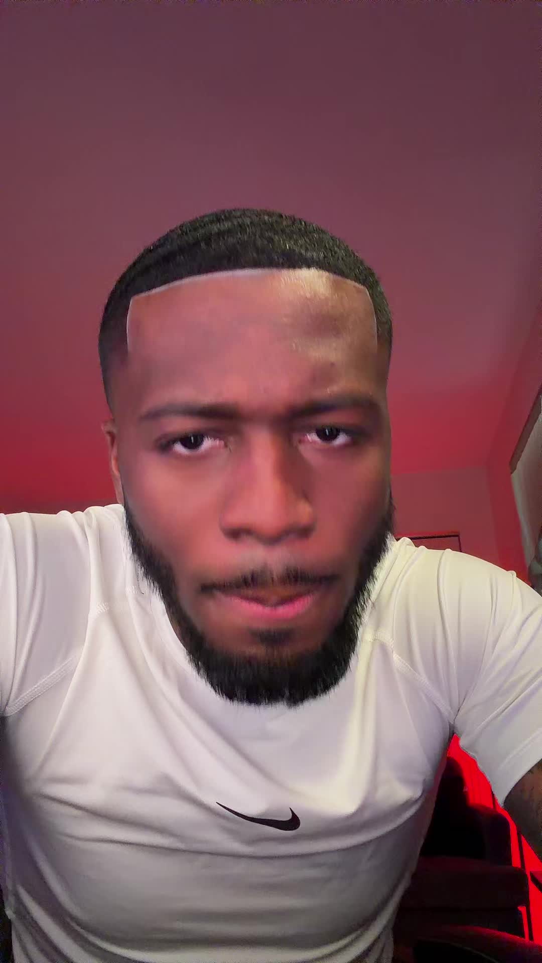 @👾