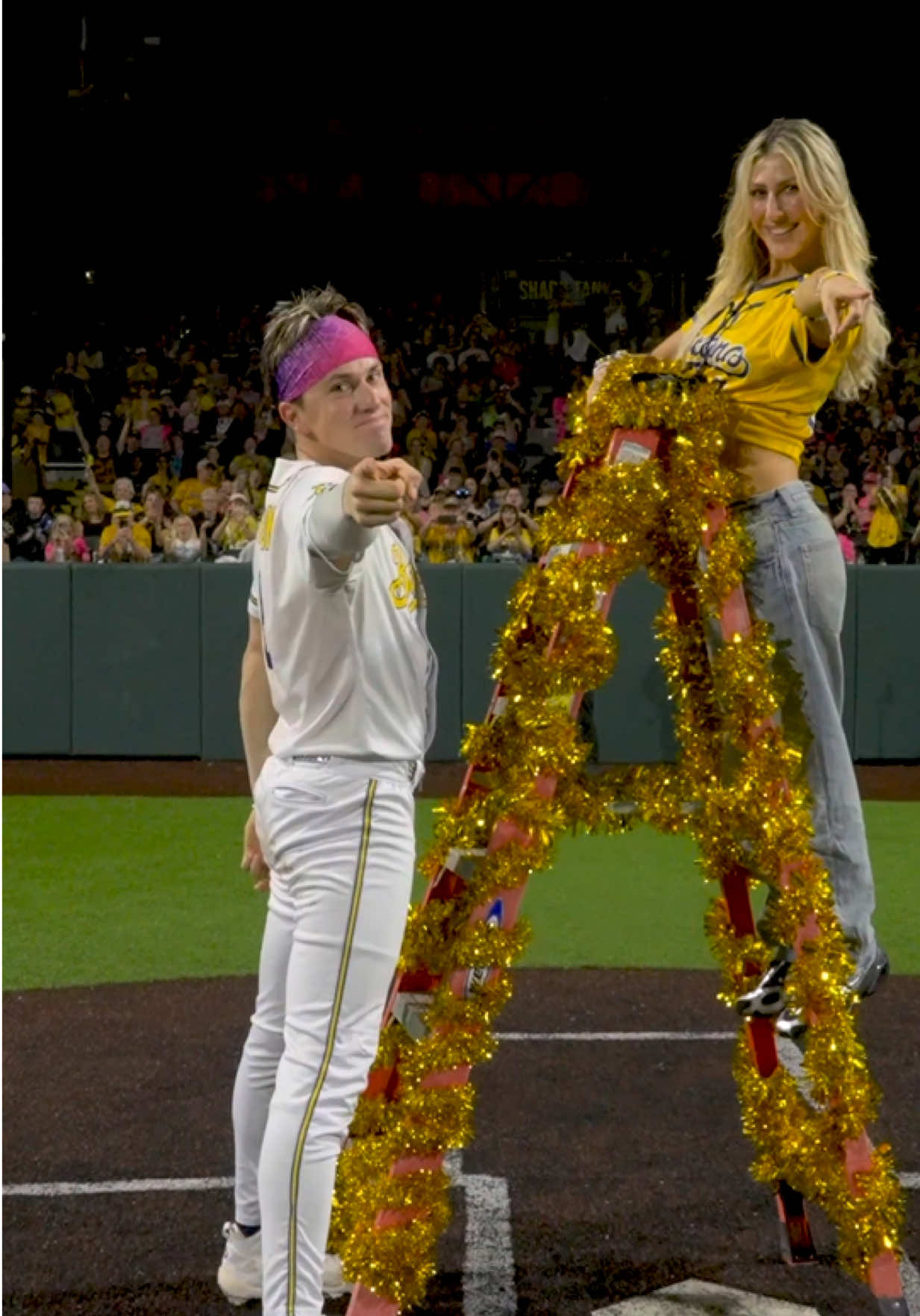 @thesavbananas