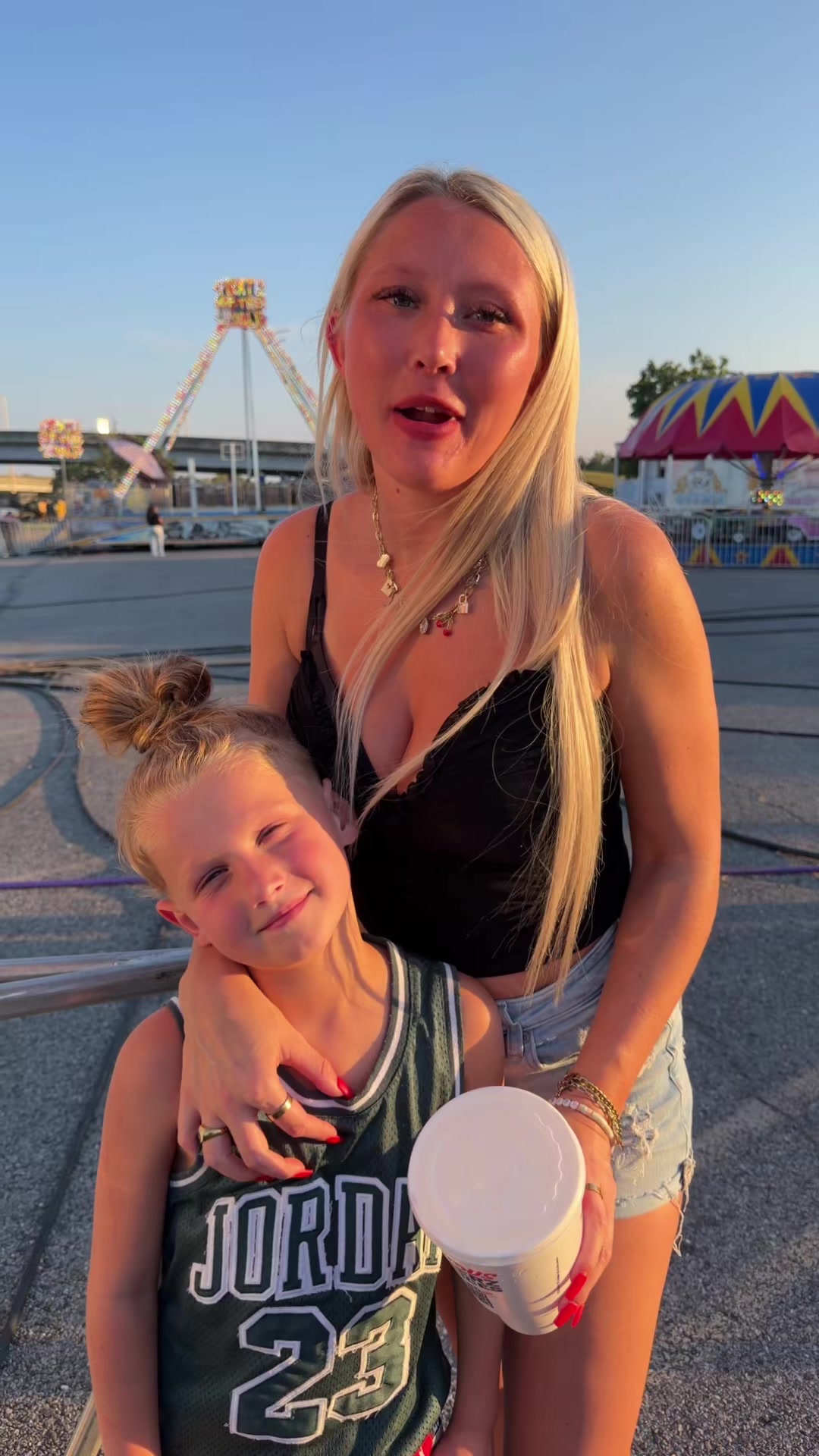 @Christian Nicole ๐