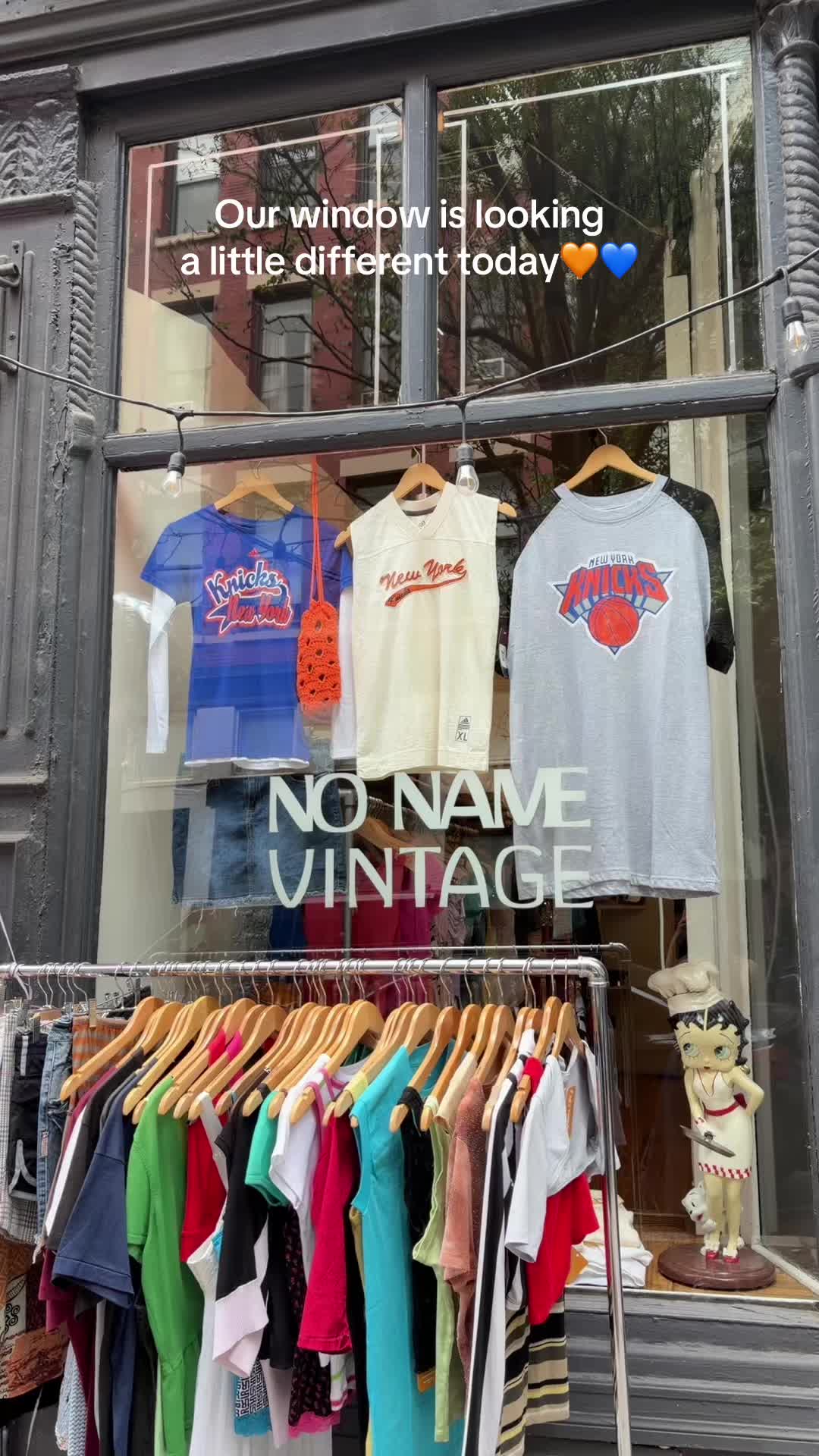 @No Name Vintage