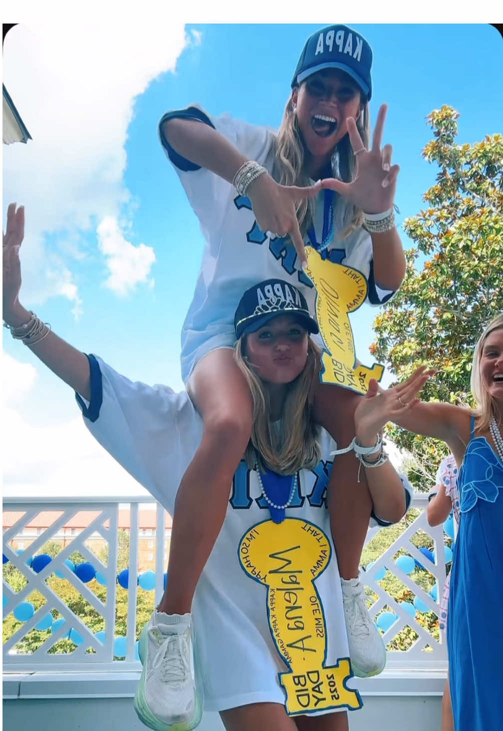 Guys blow this up so I can be a coca mikaela (@mxckeymeiji)