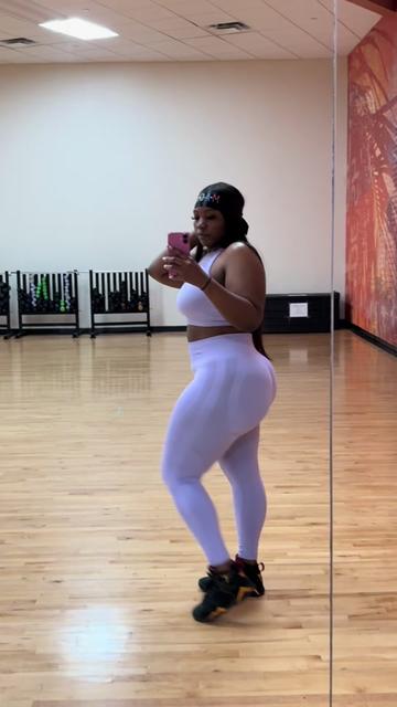 @Juicyyboo