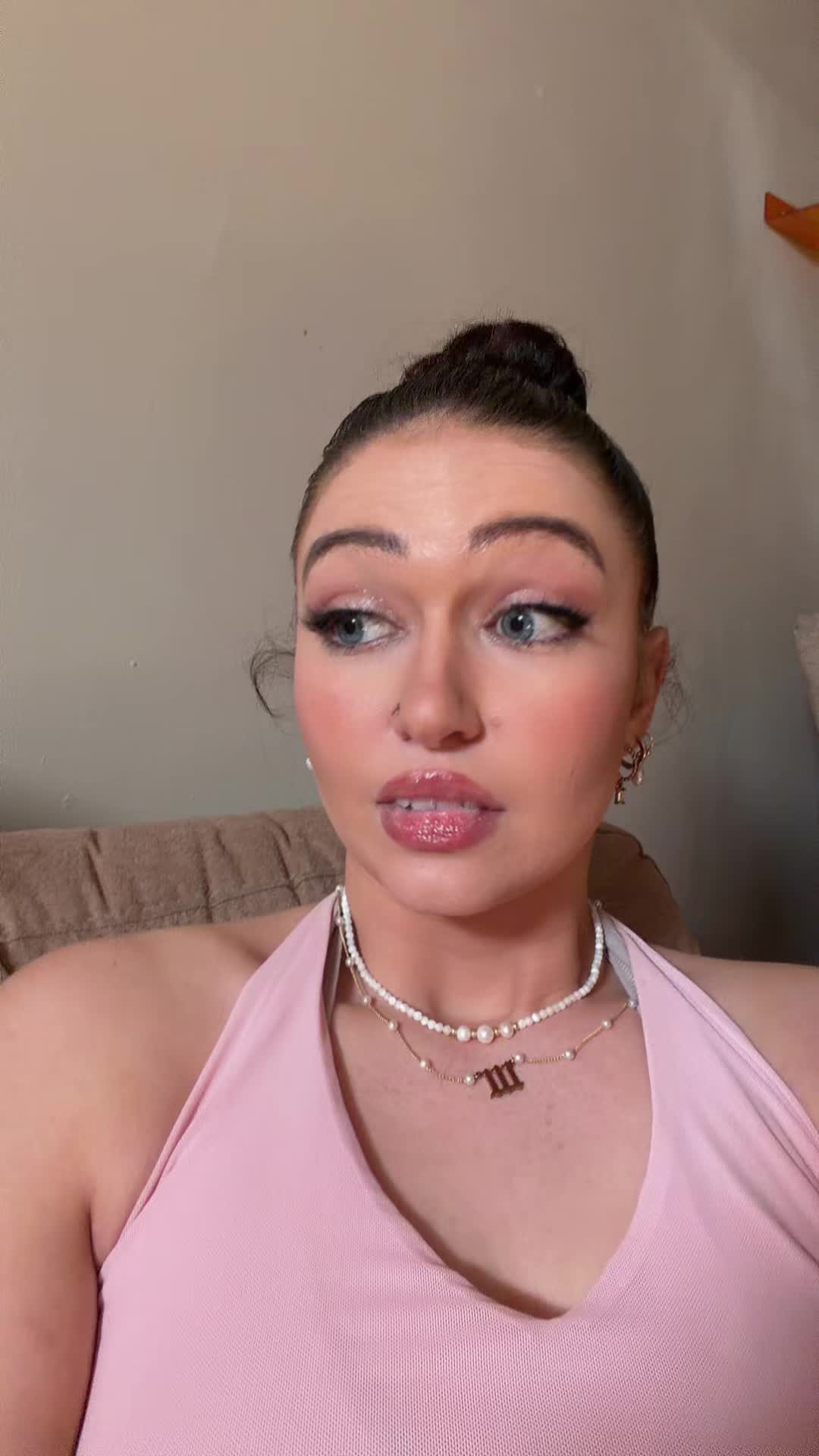 @Dela🌸🖤