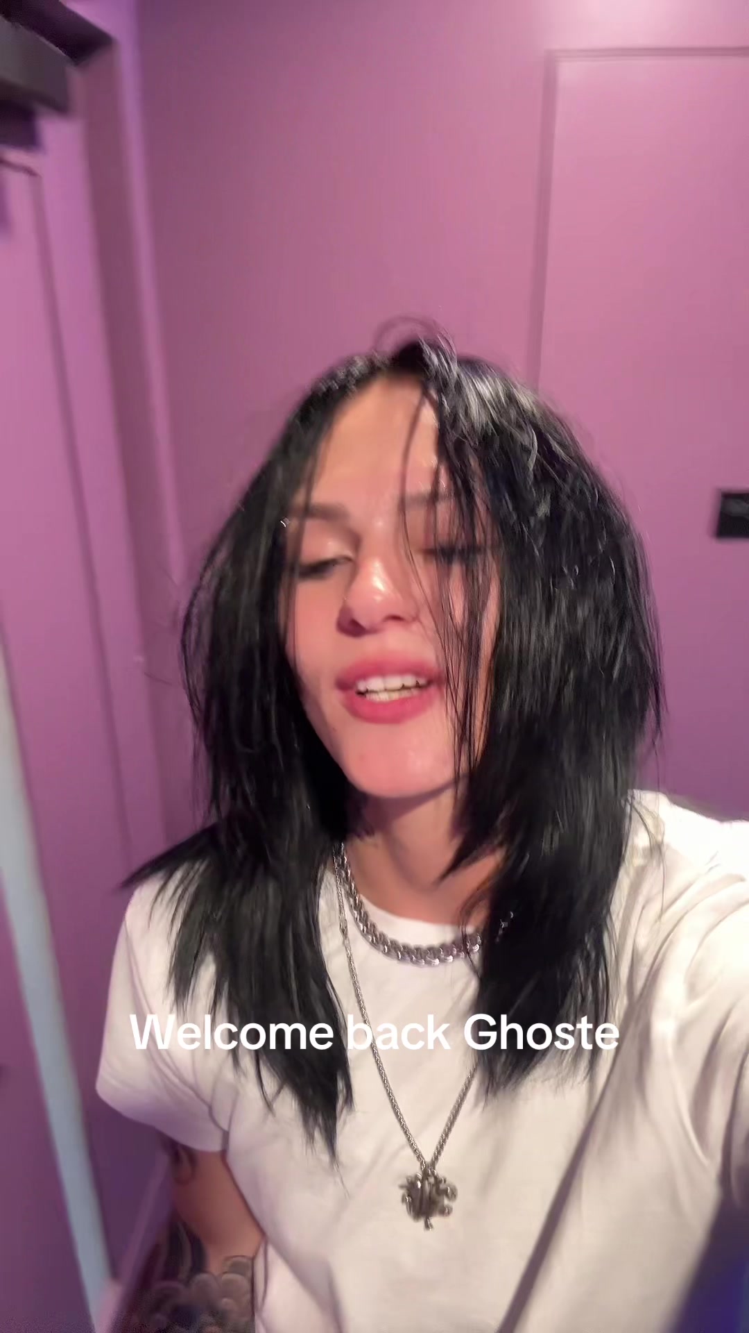 @notjustang