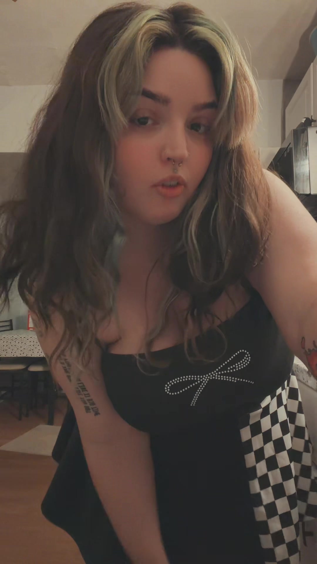 @slaywithsyd