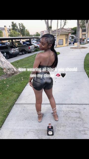 @darkskinhottieeeeeeeeeee