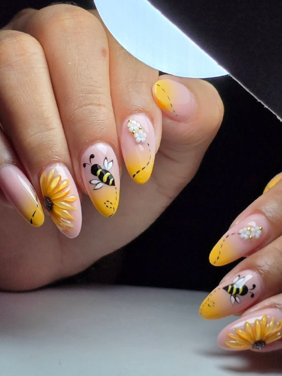 @Maidelys Dago Nail Sal&oacute;n