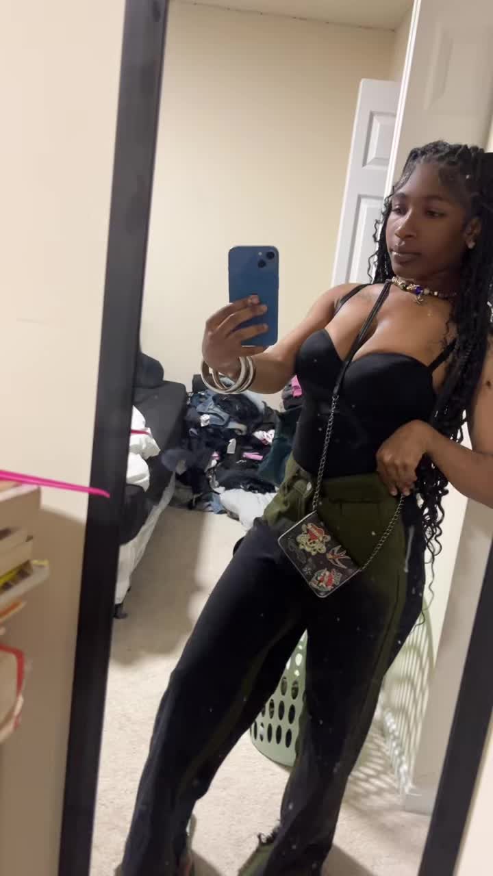 @️