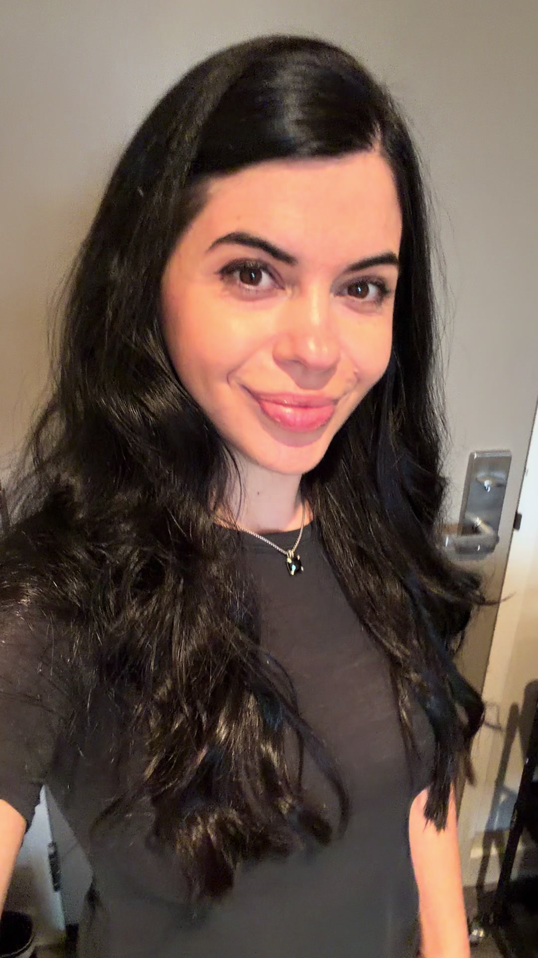 @Thegirlwiththesevenjobs IG