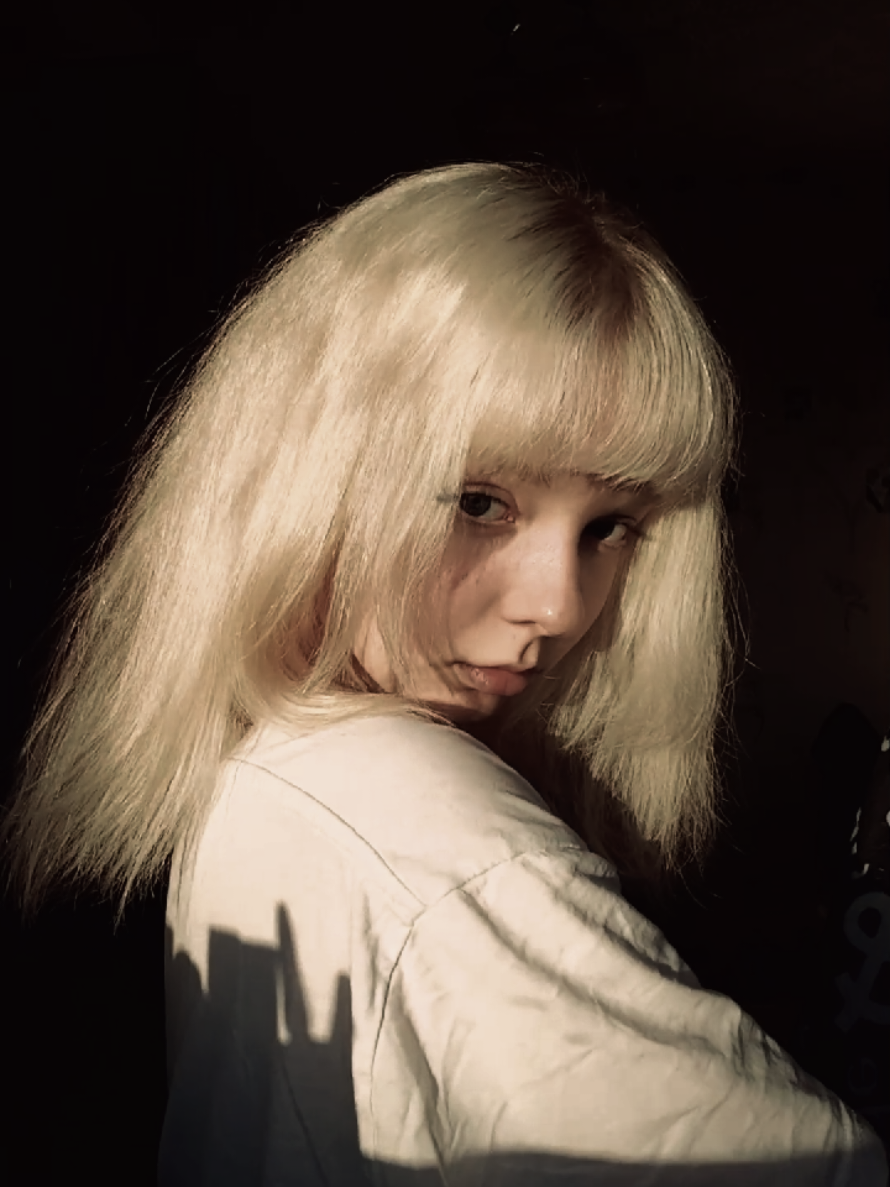 @♡The girl of the dealer♡