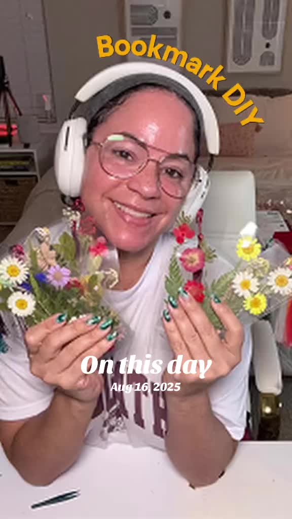 @Brenda | BookaholicHaBits