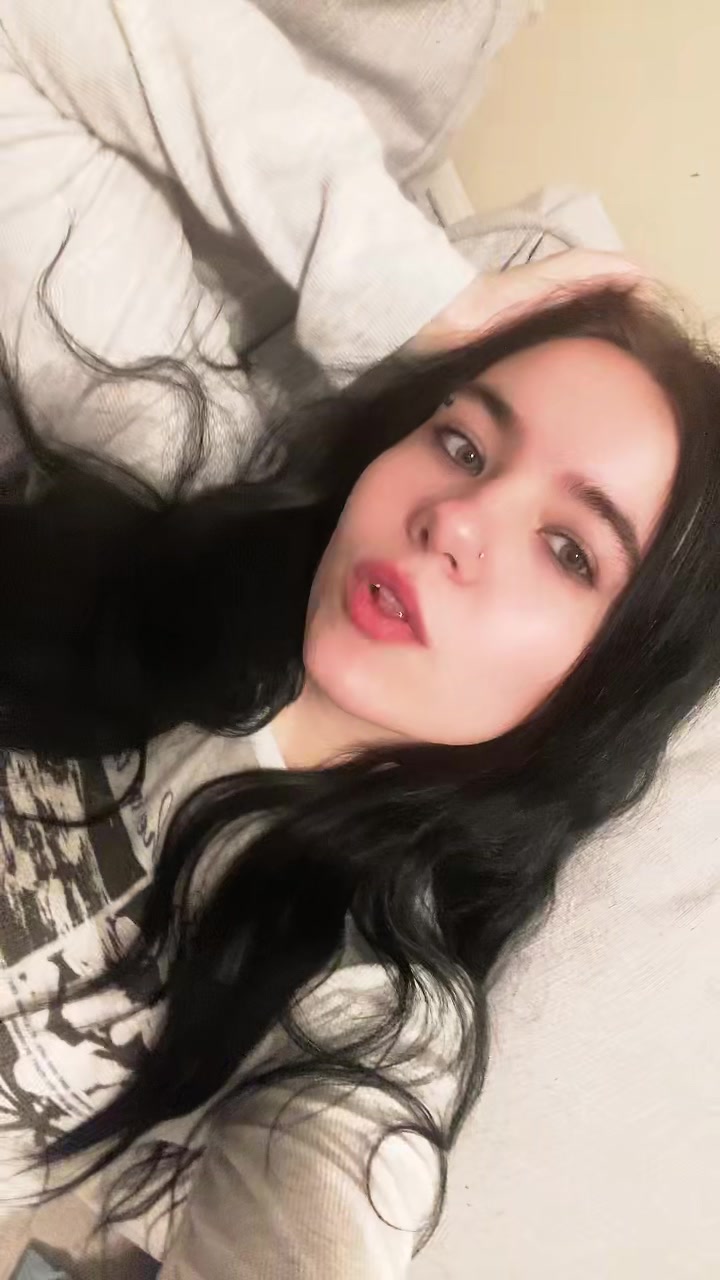 @_.notneveah._
