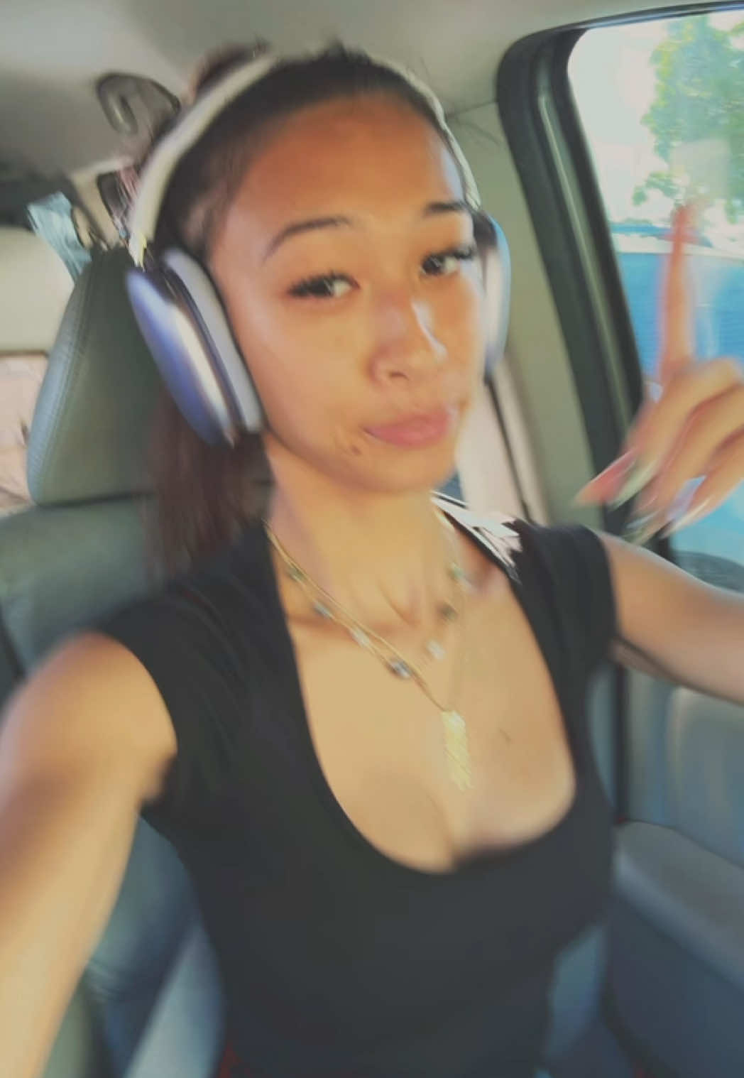 @Tb 🤟🏽😵&zwj;💫