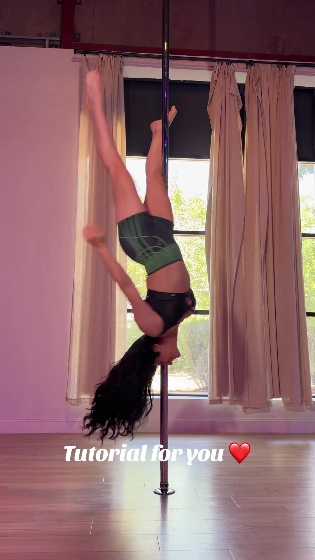 @ElaPoleDance