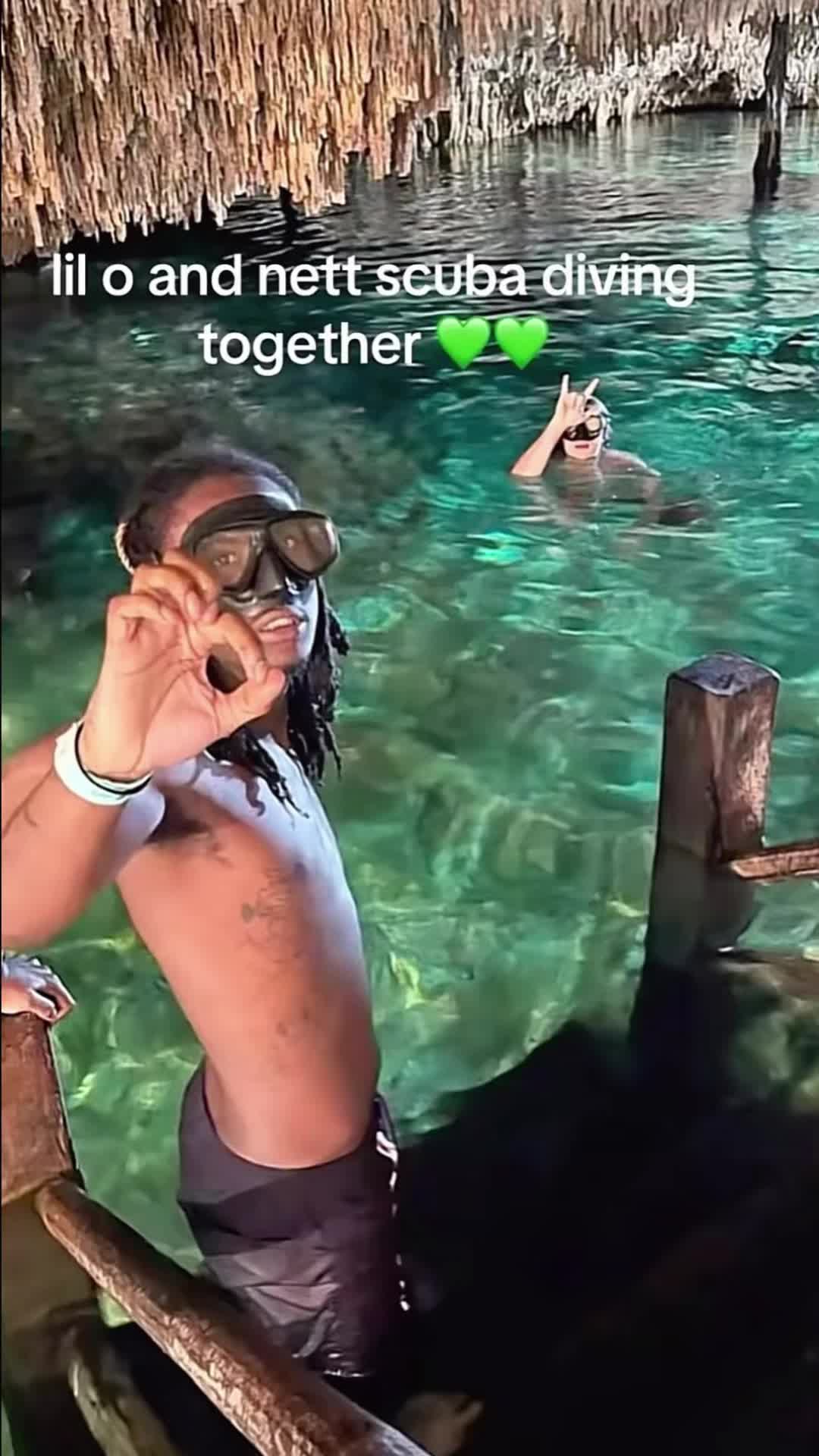 @☿