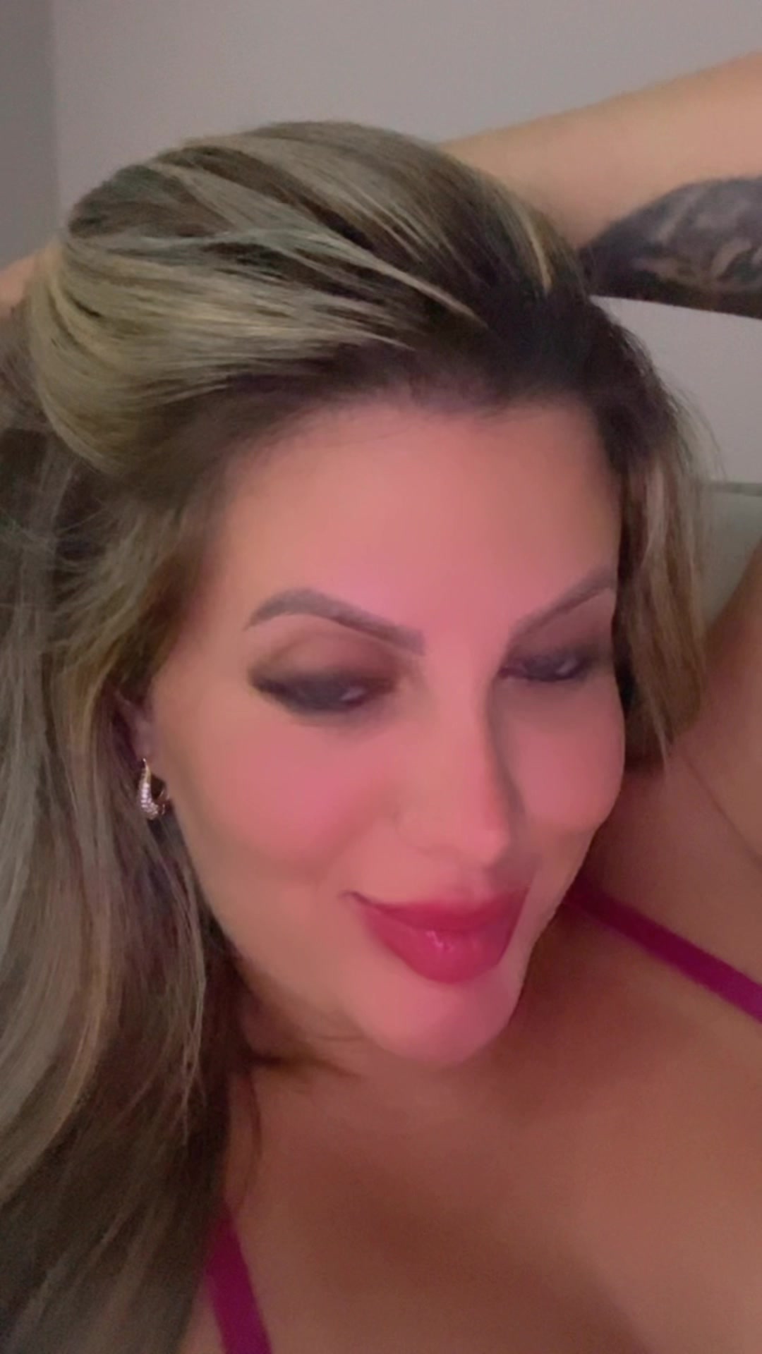 @Cláudia Raquel