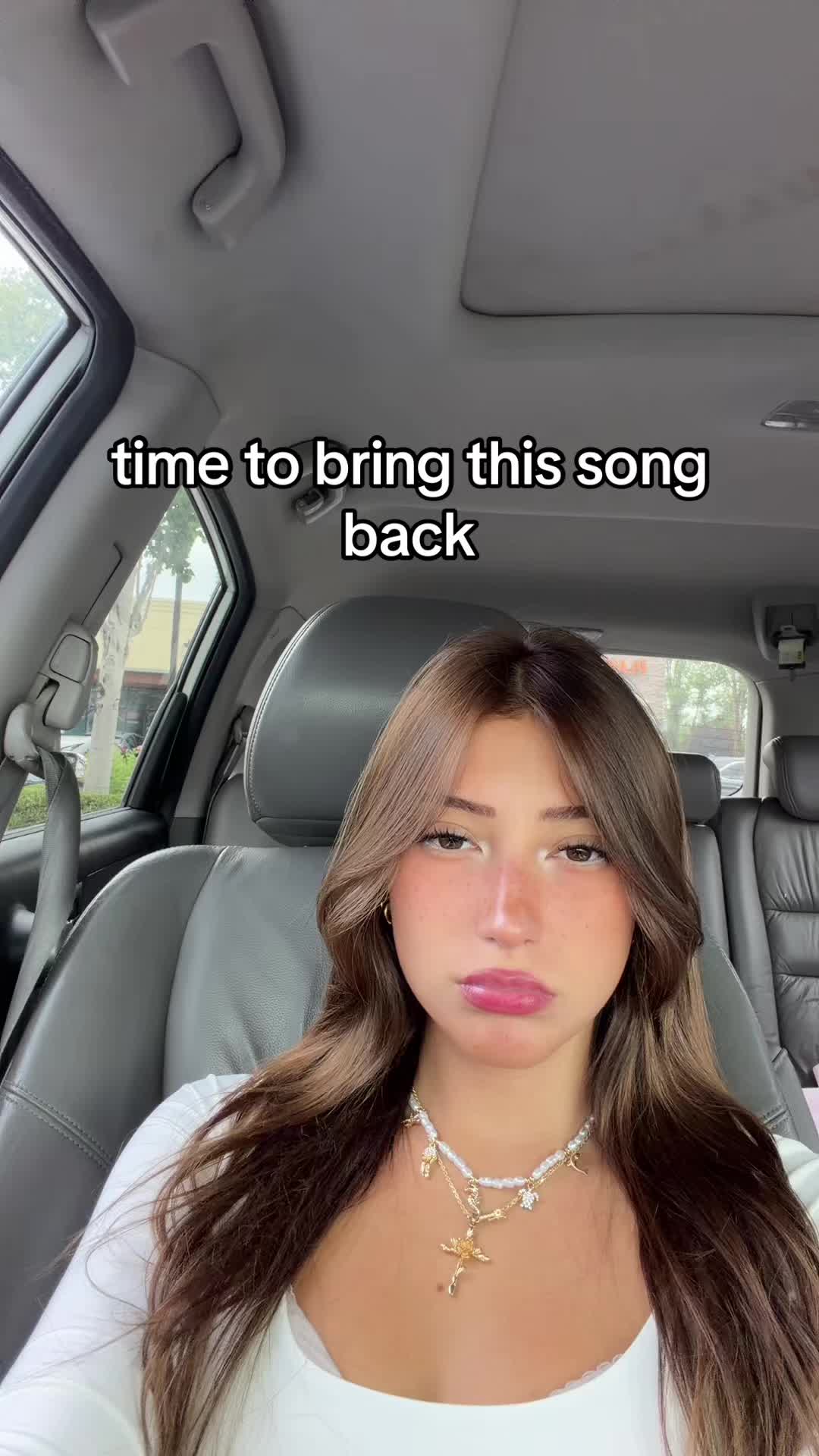 @haileyduquette