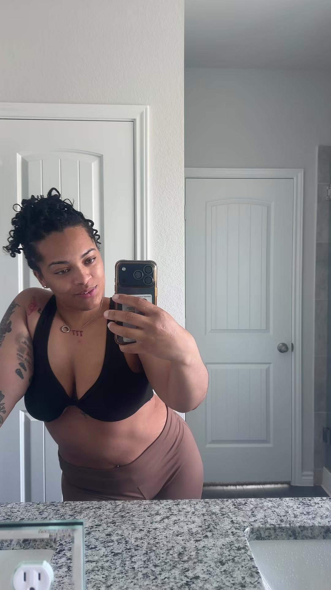 @Anaaa