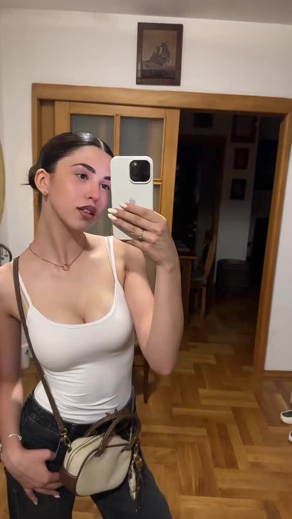 @𝐬𝐨𝐟𝐢𝐣𝐚