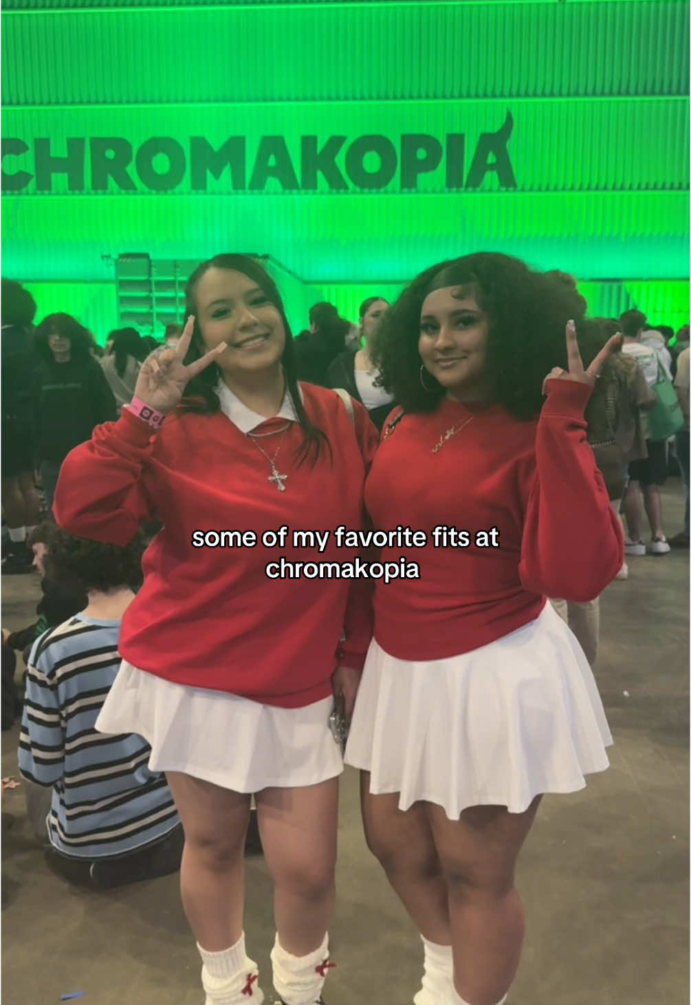 @⃟