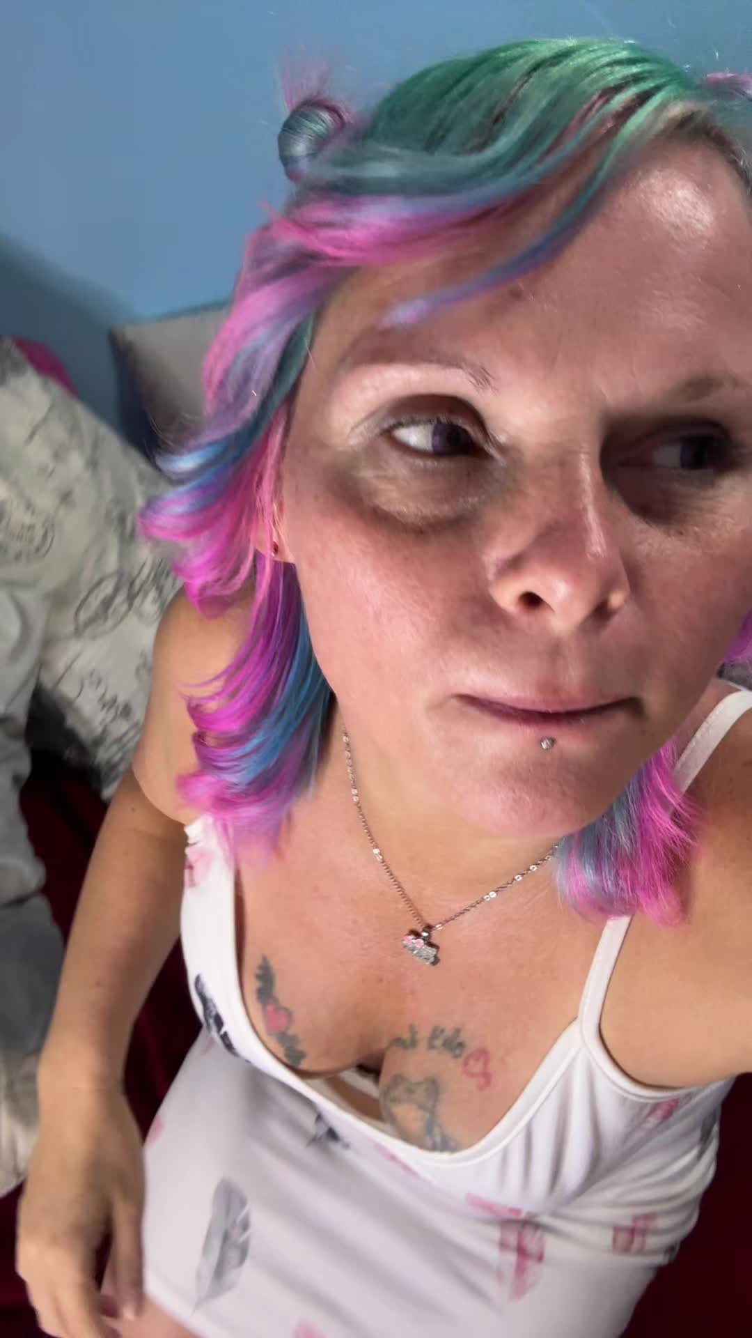 @crazylilhj86