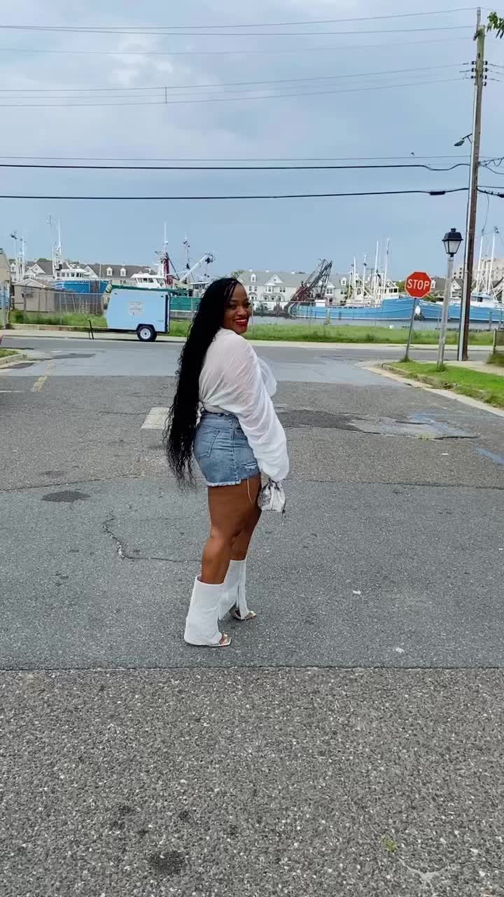 @reelivingston