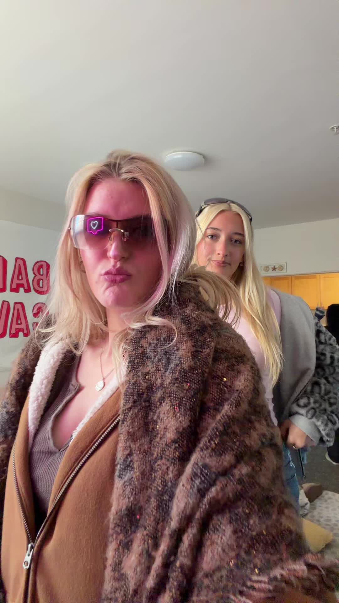 @livvyslutzz9