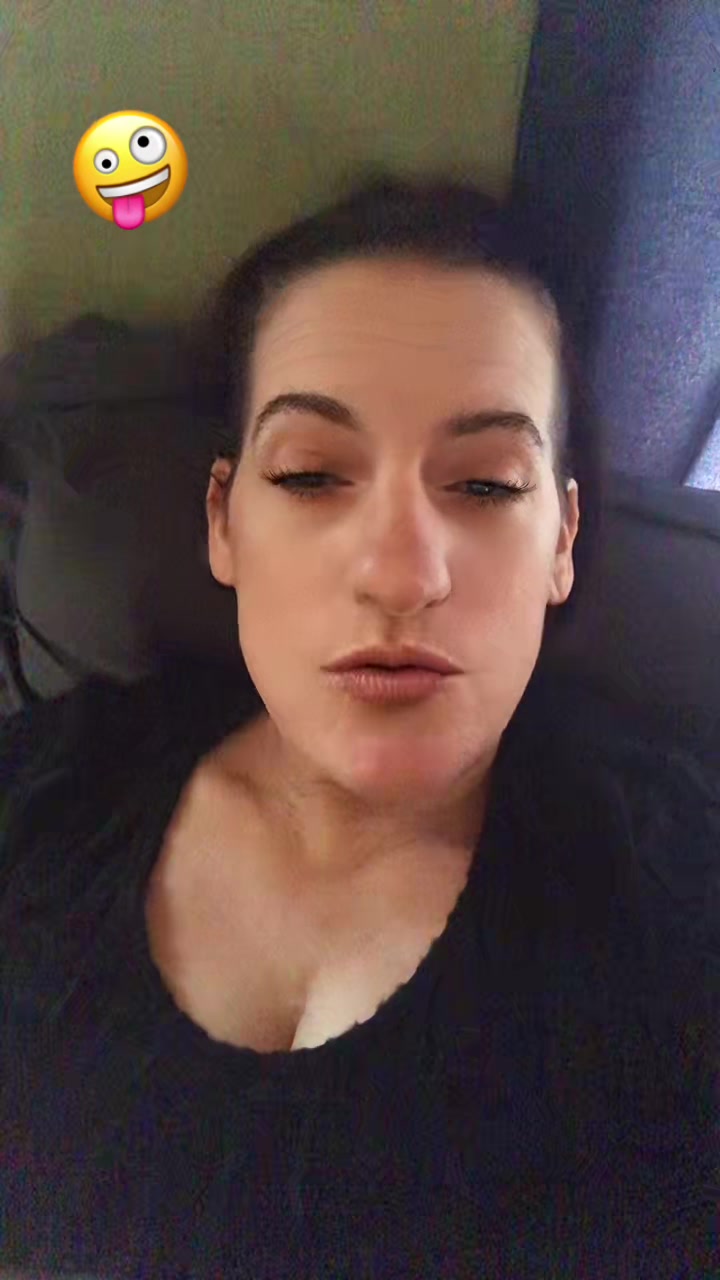 @MelissaPerryComedy🤪