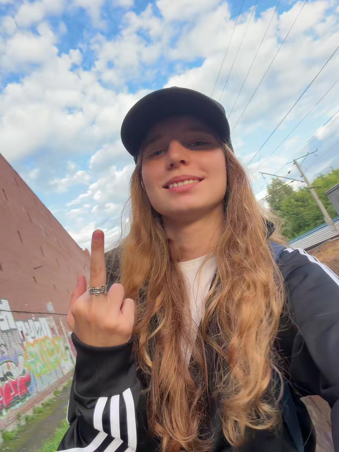 @алиса бледная