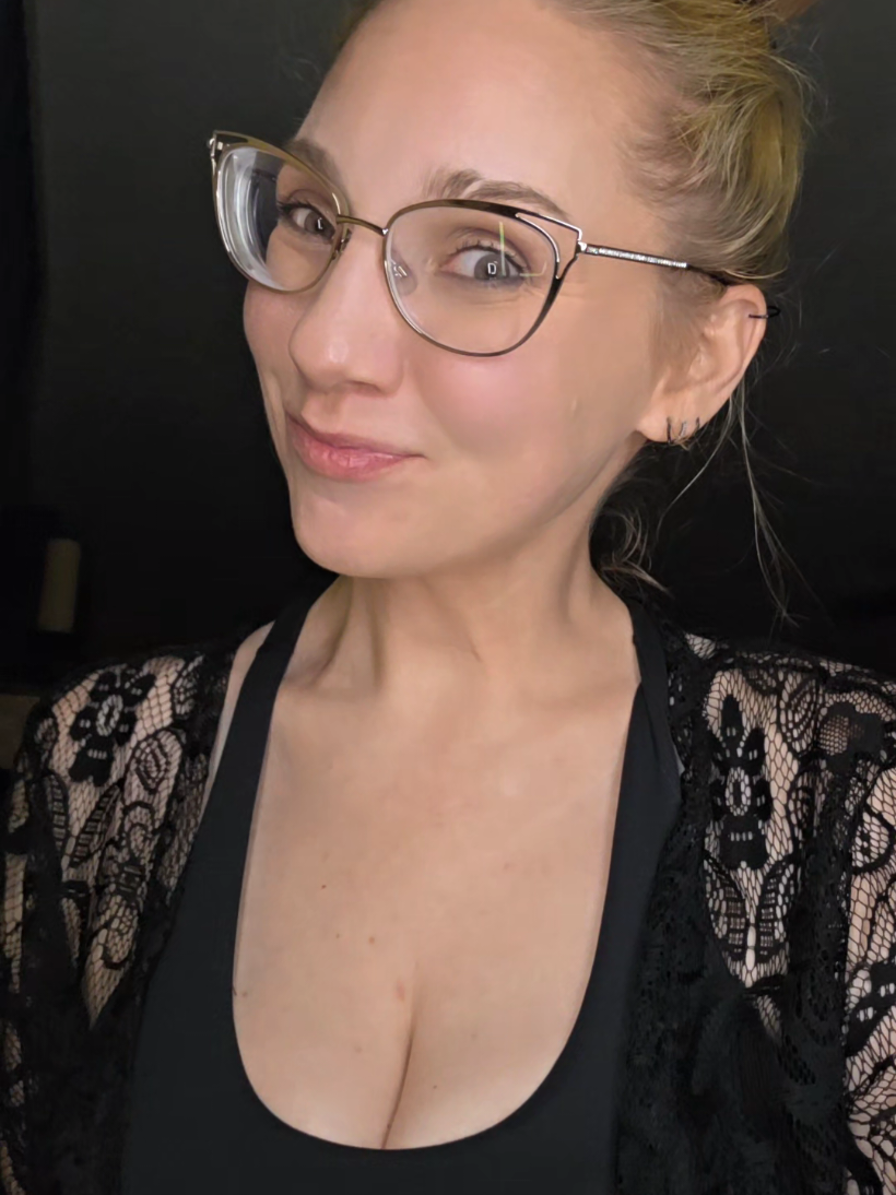 @HayAnna