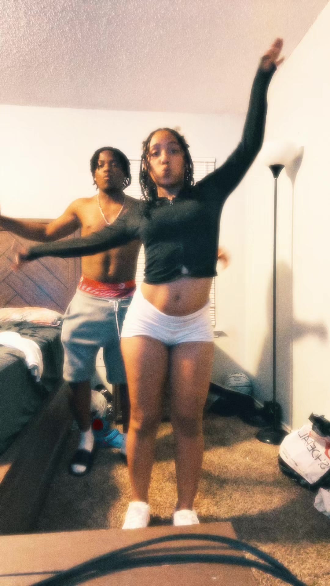 @x.meiyaa