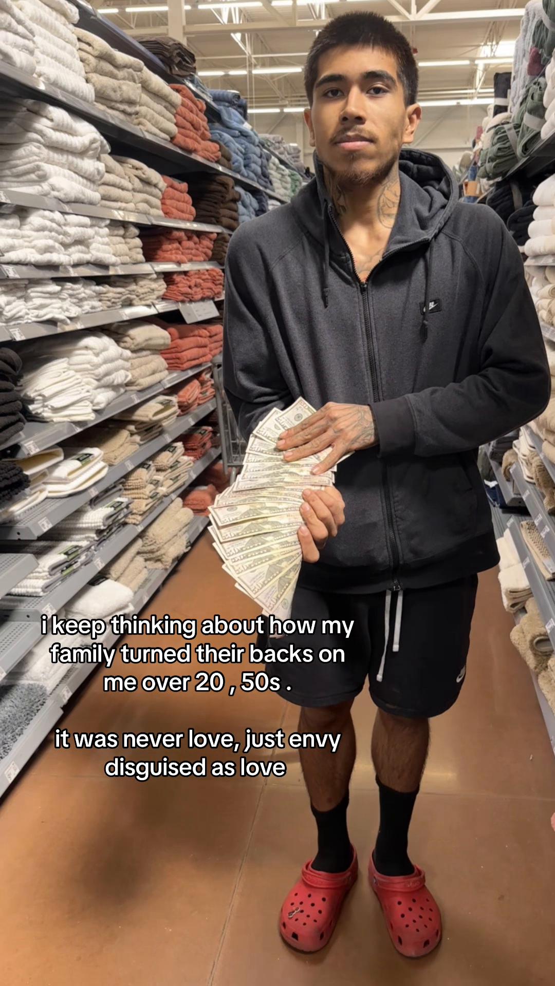 @️