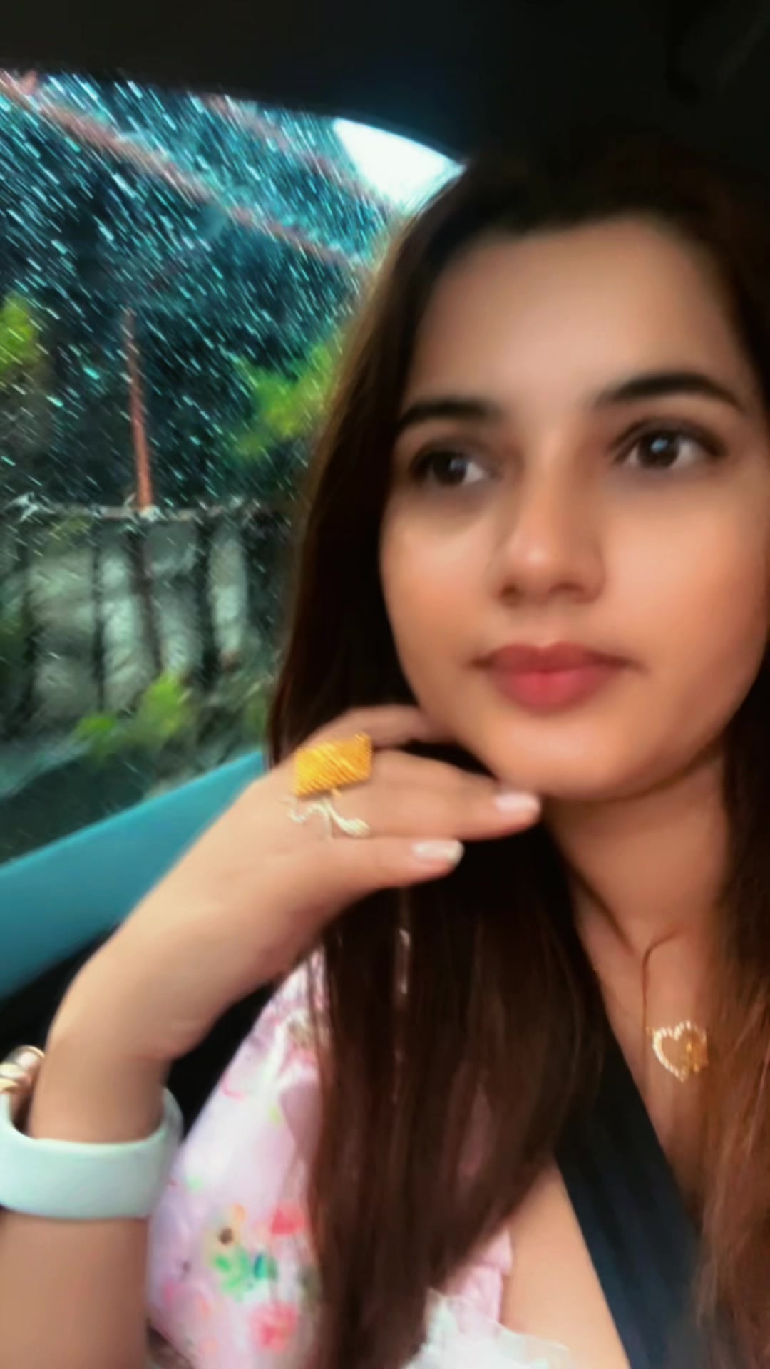 @🦋Sahana❤️